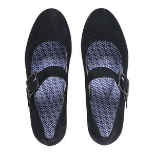 Elisa Black 38