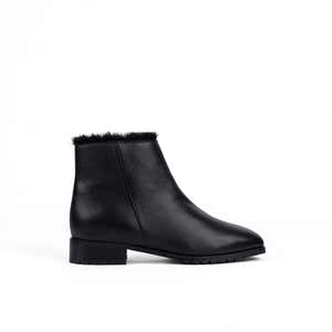 Sigrun Winter Pebbled Black