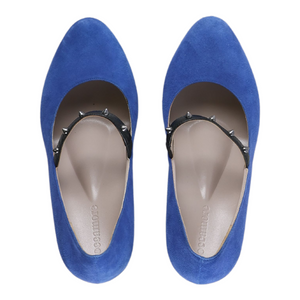 Rebecca 38