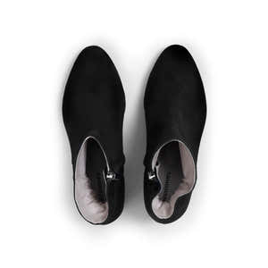 Anna Boot Black