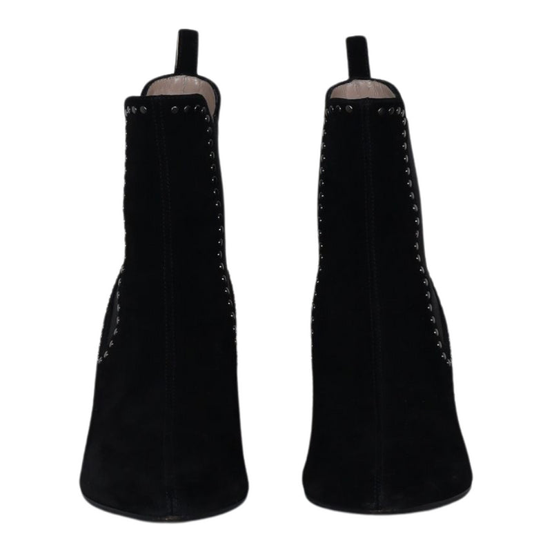 Simone Black 37