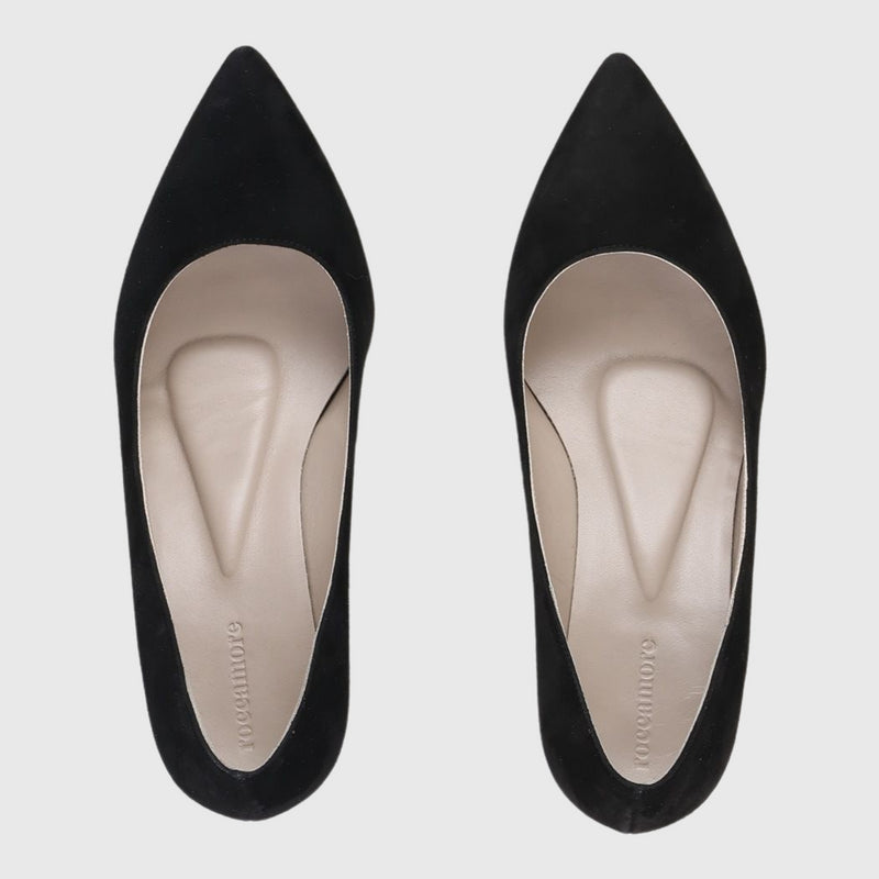 Camilla Black 38