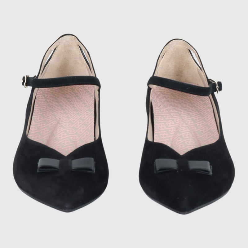 Angelica Black 35