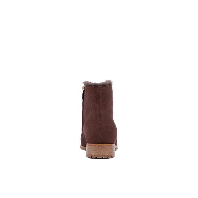 Sigrun Winter Brown