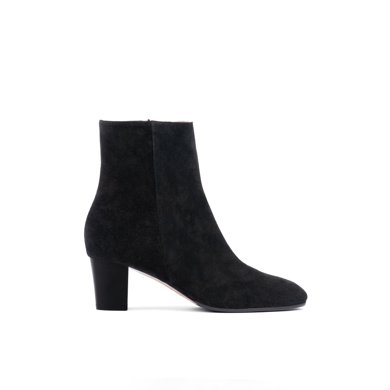 Bella Black 38