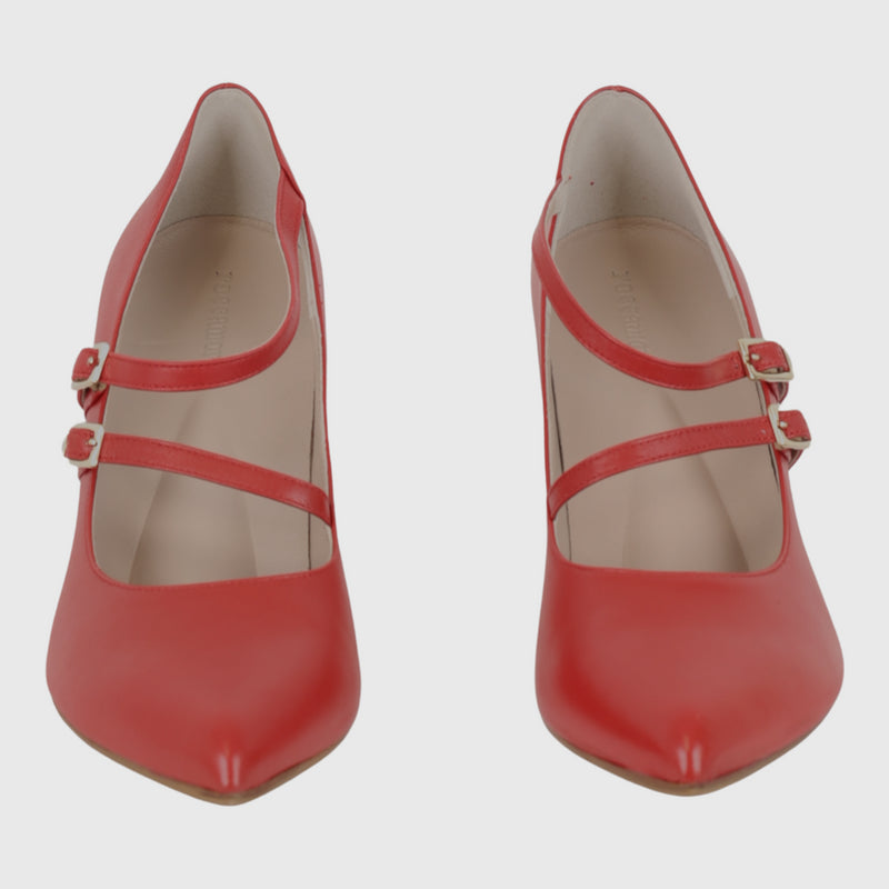 Mia Red 38