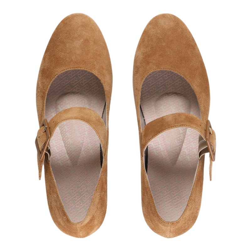 Elisa Toffee 40