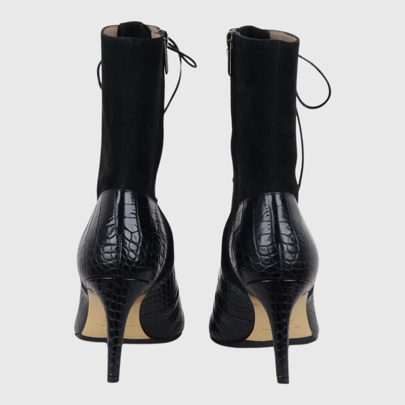 Jenifer Black 38