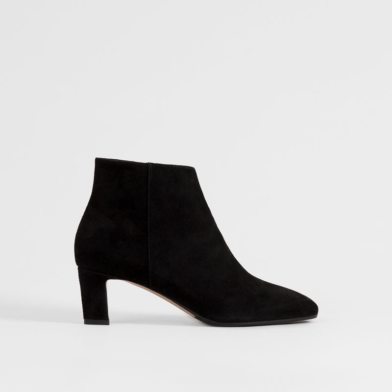 Marta Black 40