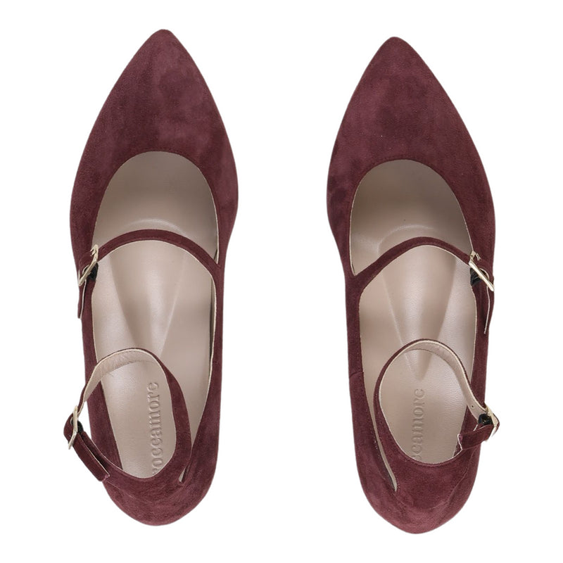 Coco Burgundy 38