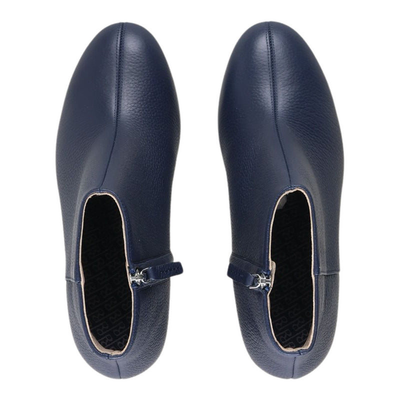 Faye Midnight 36
