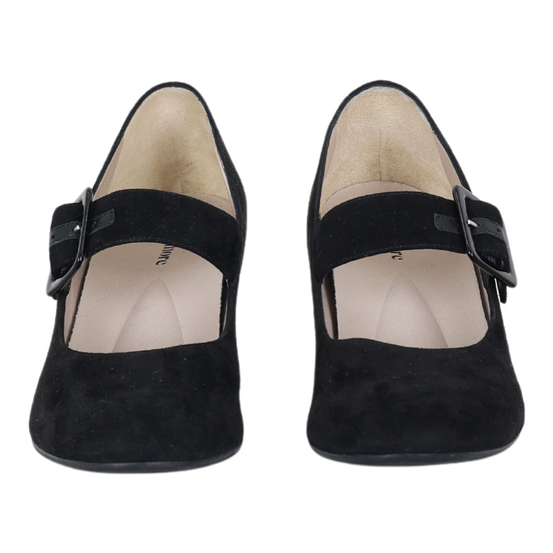 Elisa Black 40