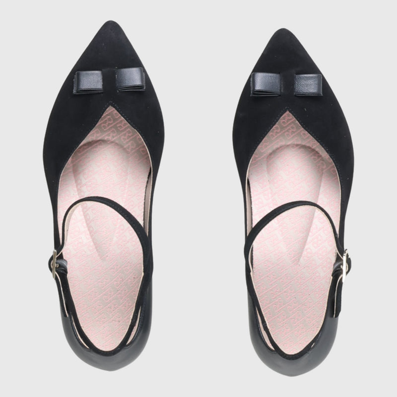Angelica Black 35