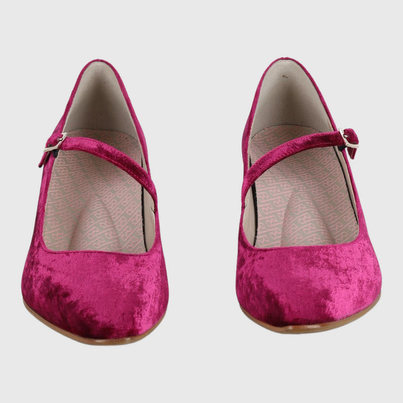 Moxie Cerise 38