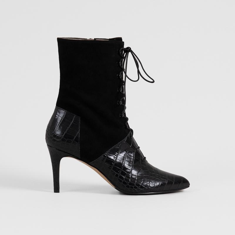 Jenifer Black 38