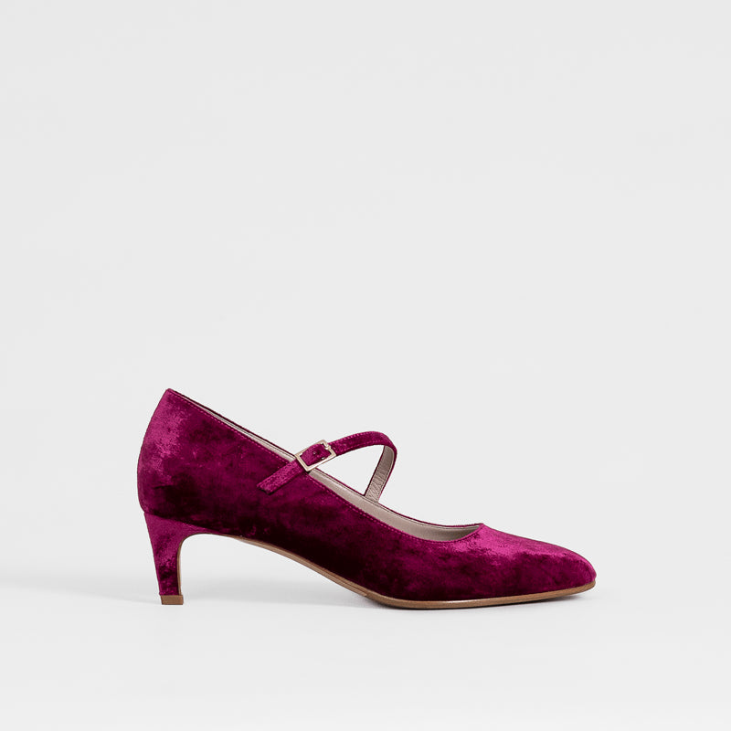 Moxie Cerise 38
