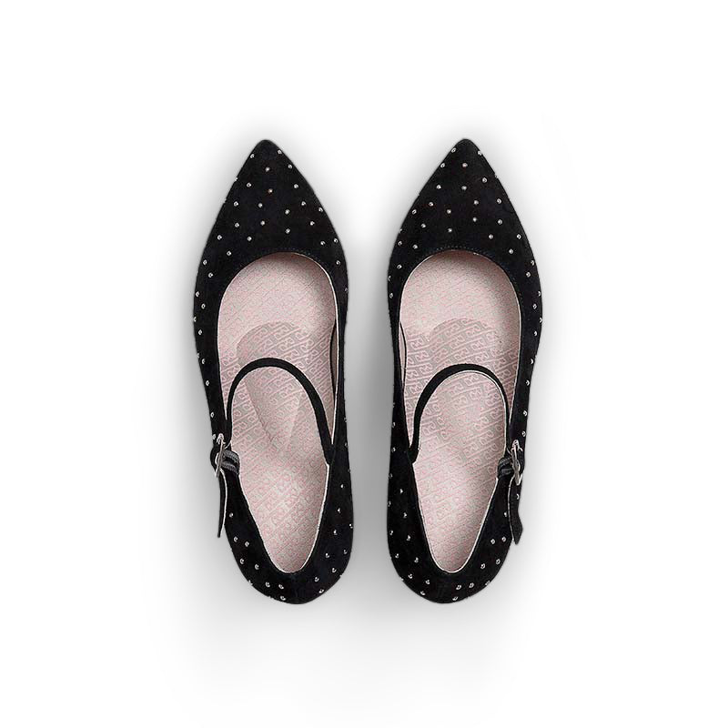 Daya Studs Black