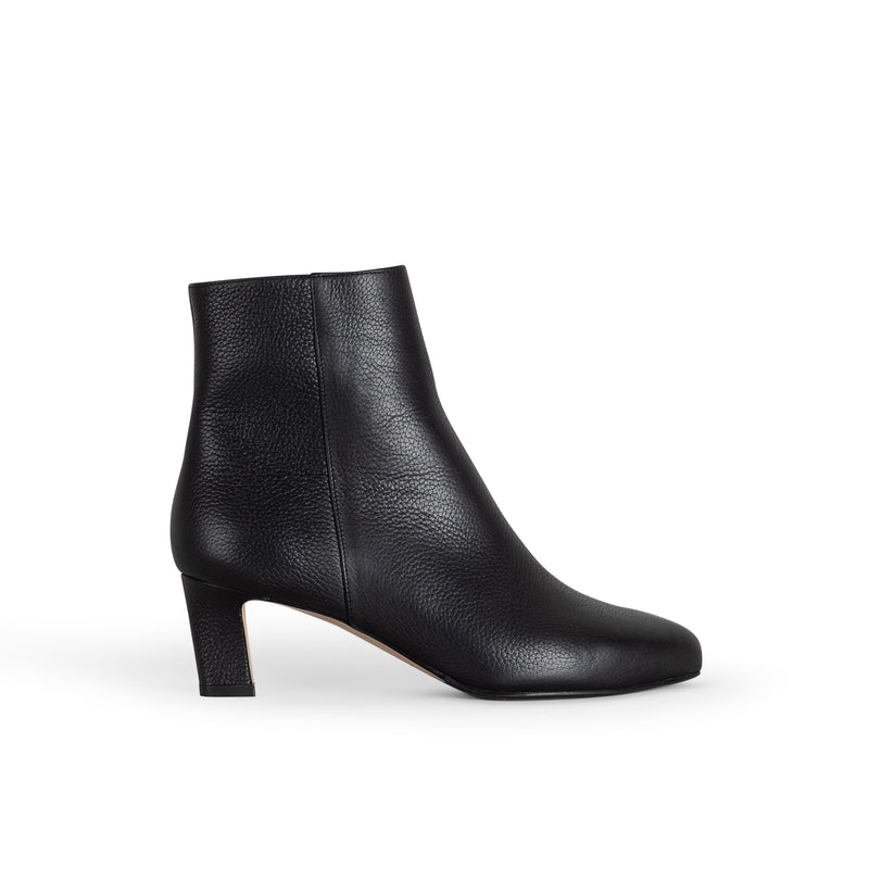 Fiorella Black