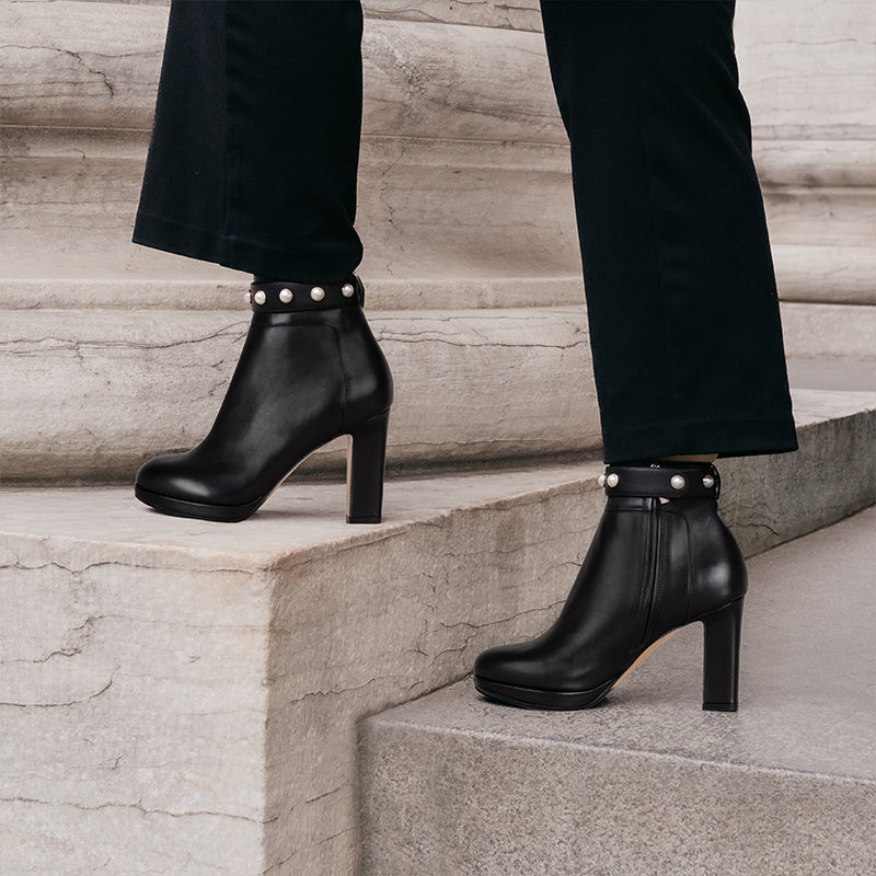 Halle Boot Pearl