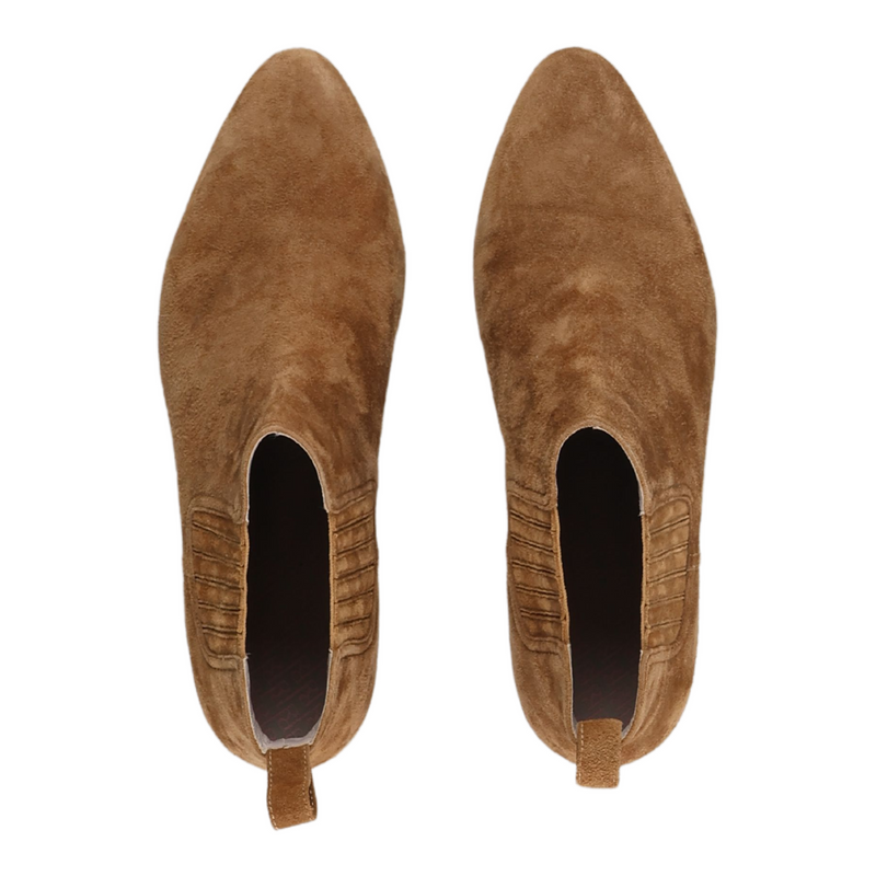 Michelle Toffee 38