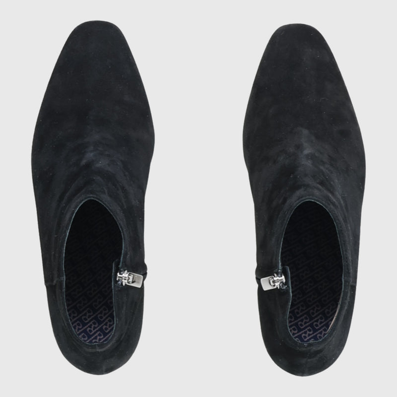 Marta Black 36