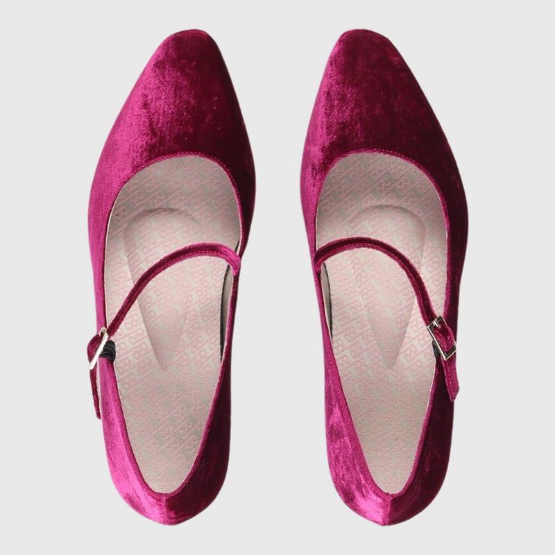 Moxie Cerise 38