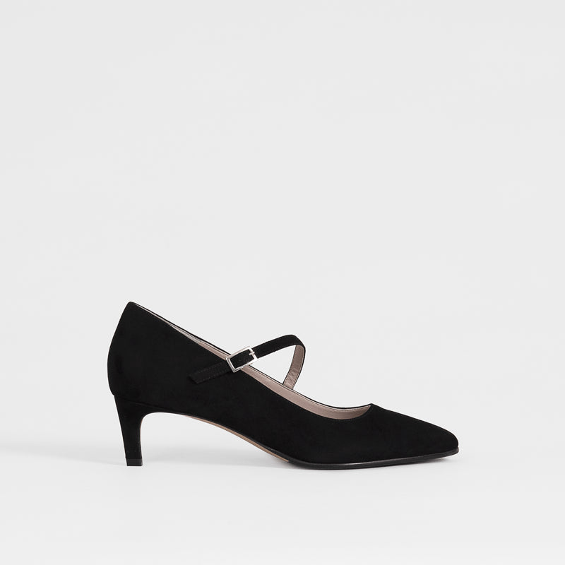 Moxie Black 37