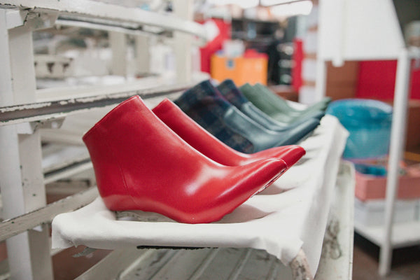 fabrik, sko produktion ved roccamore i Italien