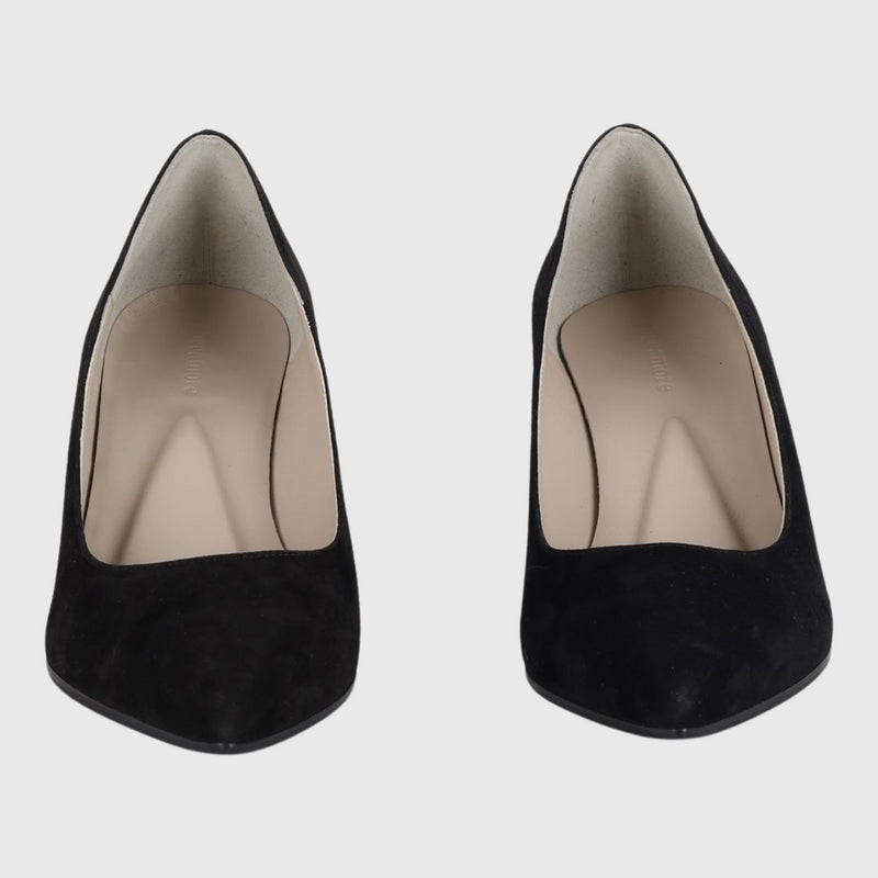 Camilla Black 38