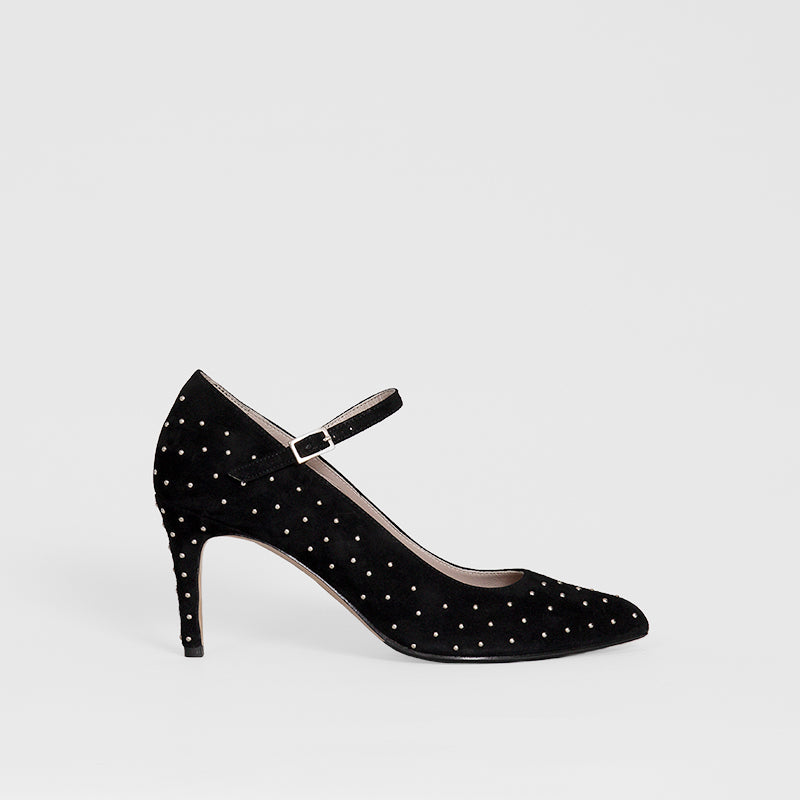 Daya Black Studs