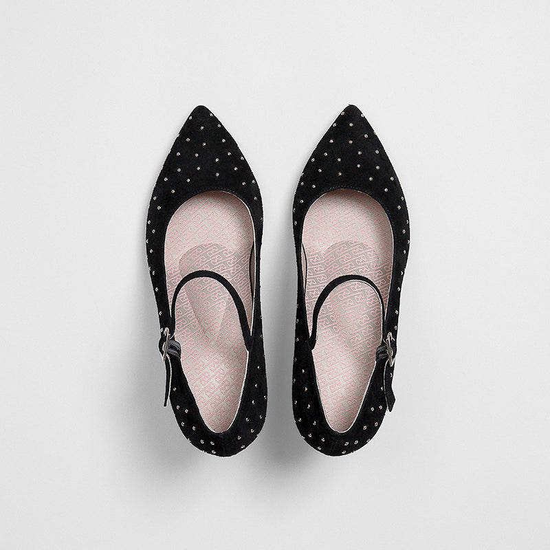 Daya Black Studs
