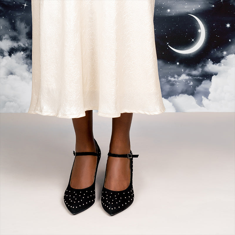 Daya Black Studs