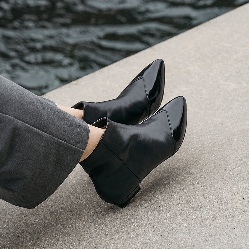 Lola Boot Black