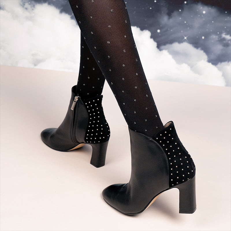 Mathilde Black Studs